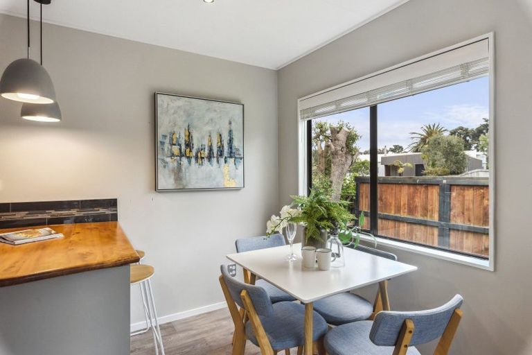 Photo of property in 6 Jane Street, Waikanae Beach, Waikanae, 5036