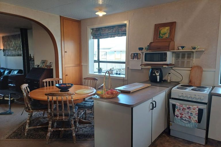 Photo of property in 298 Palmerston Street, Westport, 7825