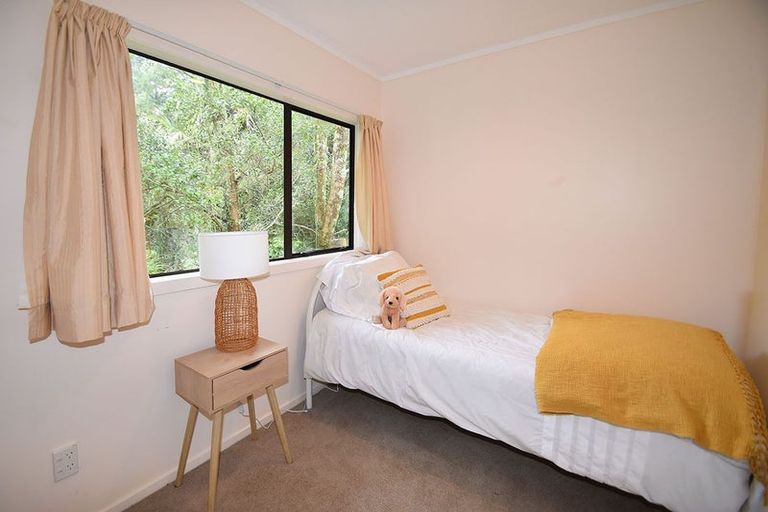 Photo of property in 134 Woodlands Park Road, Titirangi, Auckland, 0604