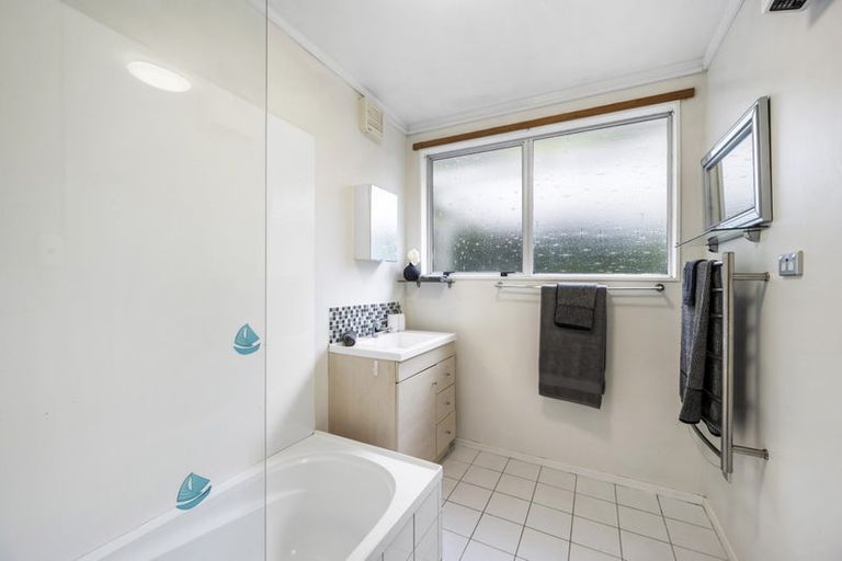 Photo of property in 3 Clementine Way, Crofton Downs, Wellington, 6035