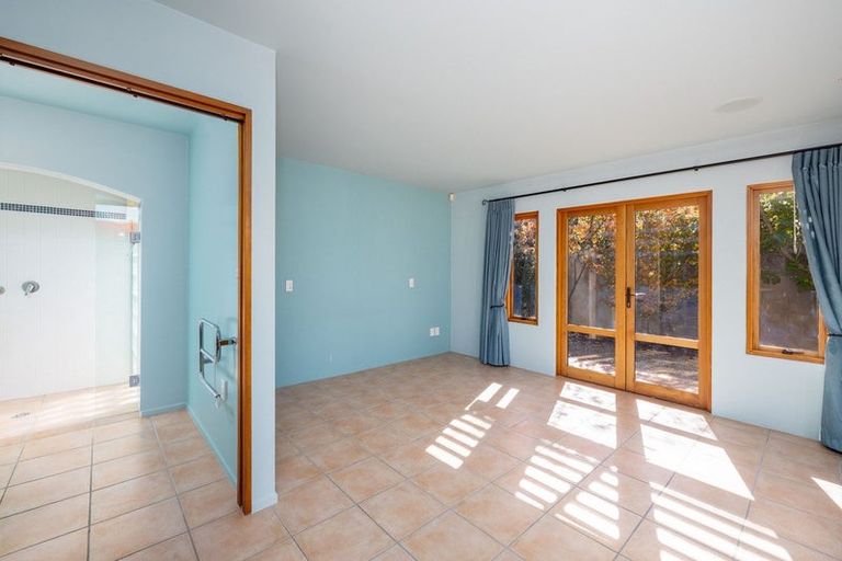 Photo of property in 10 Tau Crescent, Diamond Harbour, 8972