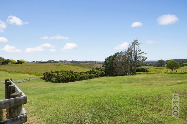 Photo of property in 285 Annandale Road, Taupaki, Henderson, 0782