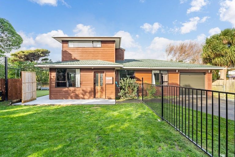 Photo of property in 55 Rawhiti Road, Pukerua Bay, 5026