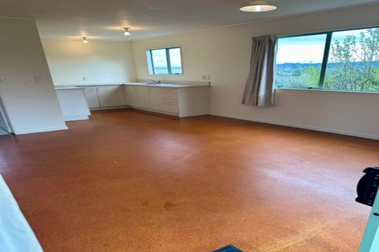 Photo of property in 120 Eskdale Road, Birkdale, Auckland, 0626