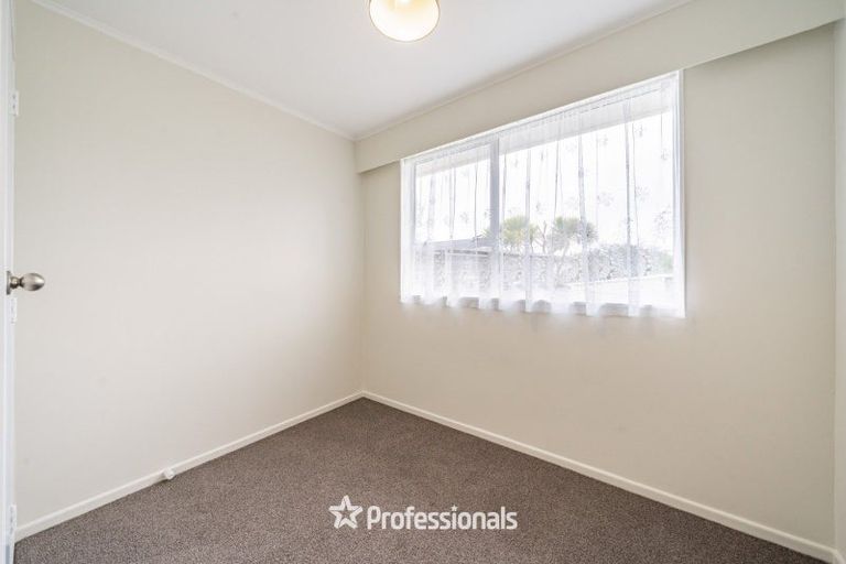 Photo of property in 15b Pencarrow Crescent, Wainuiomata, Lower Hutt, 5014