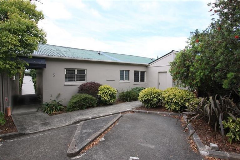 Photo of property in 5/37 Waipa Street, Birkenhead, Auckland, 0626