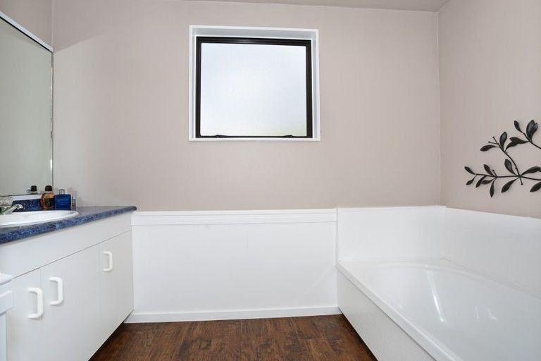 Photo of property in 7d Mountfort Grove, Feilding, 4702