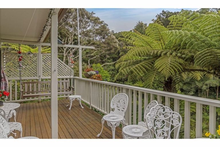 Photo of property in 3/12 Herons Way, Northcote, Auckland, 0627