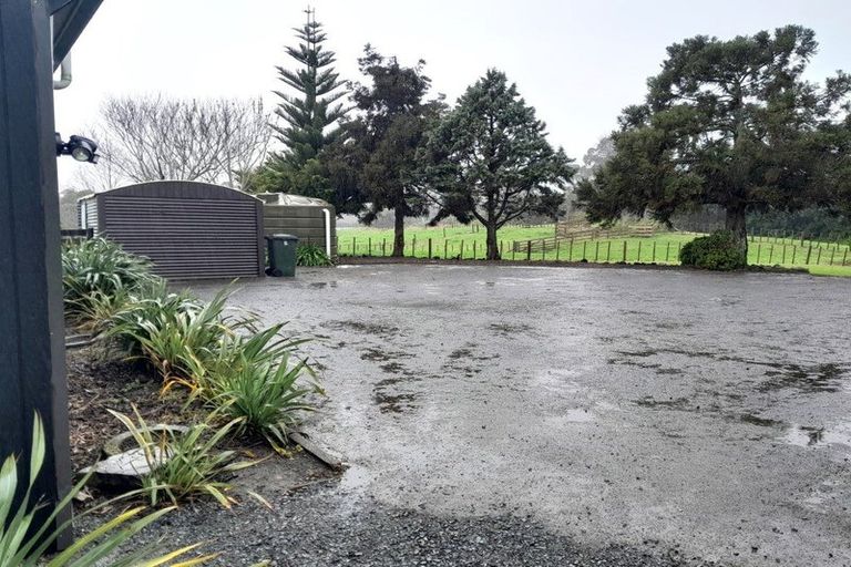 Photo of property in 25 Bungard Road, Karaka, Papakura, 2580