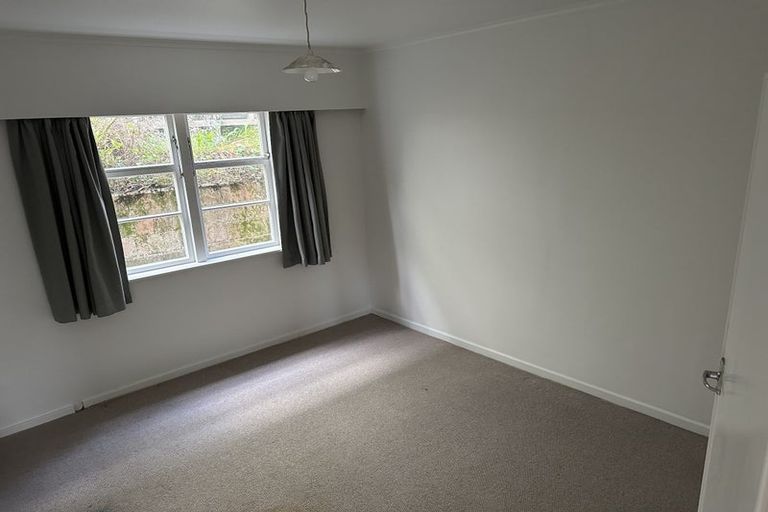 Photo of property in 11 Maarama Crescent, Aro Valley, Wellington, 6021