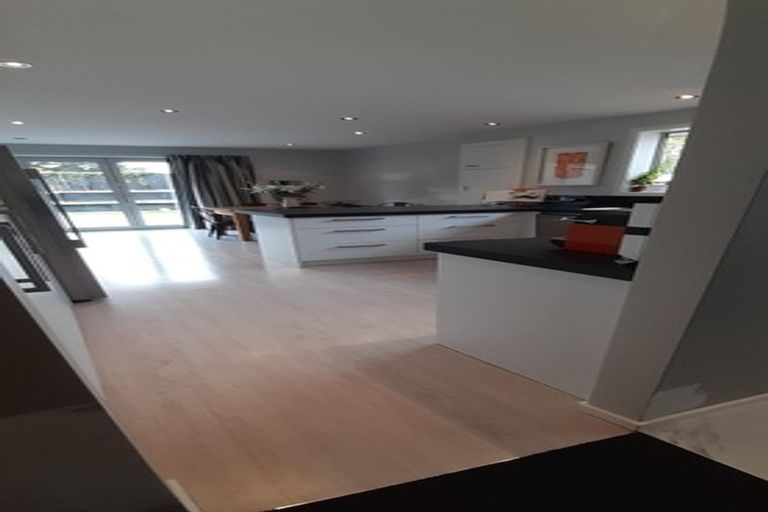 Photo of property in 34 Waratah Street, Avondale, Christchurch, 8061