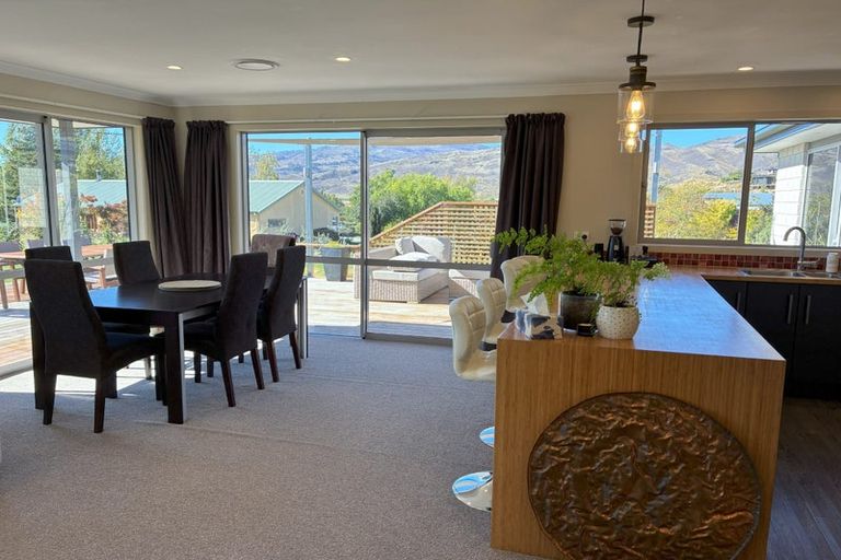 Photo of property in 2 Prospect Lane, Bannockburn, Cromwell, 9384