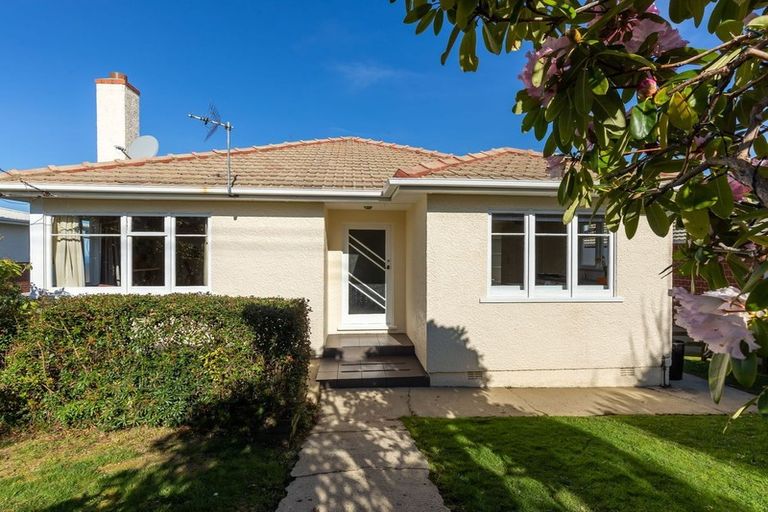 Photo of property in 157 Easther Crescent, Kew, Dunedin, 9012