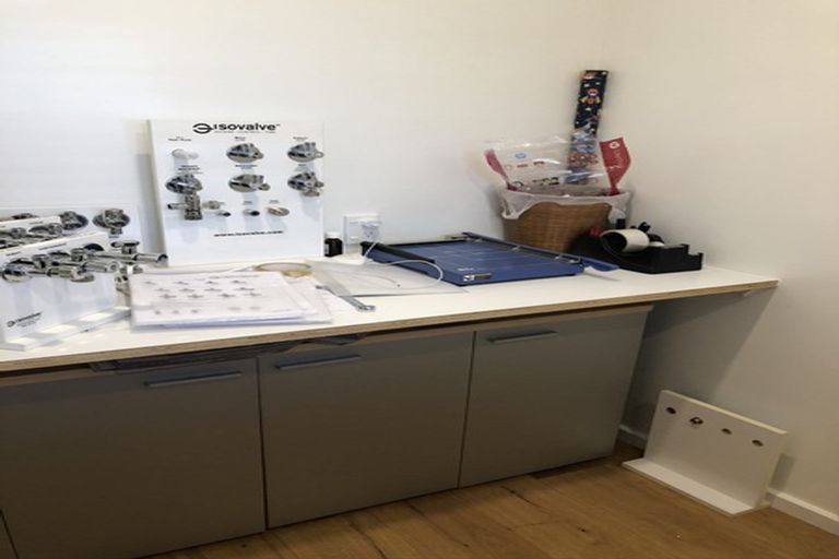 Photo of property in 122 Waimairi Road, Ilam, Christchurch, 8041