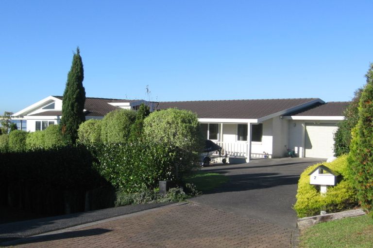 Photo of property in 7 Searidge Rise, West Harbour, Auckland, 0618