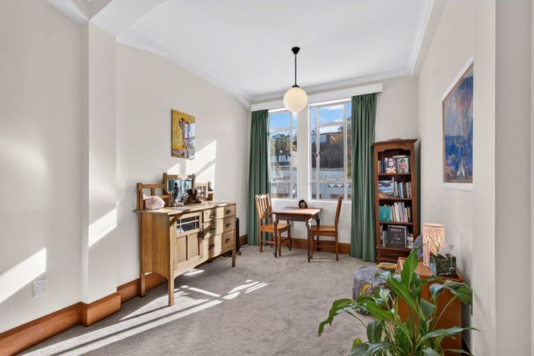 Photo of property in 243 Emerson Street, Napier South, Napier, 4110