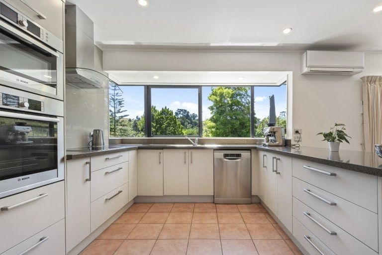 Photo of property in 300 Hunua Road, Hunua, Papakura, 2583