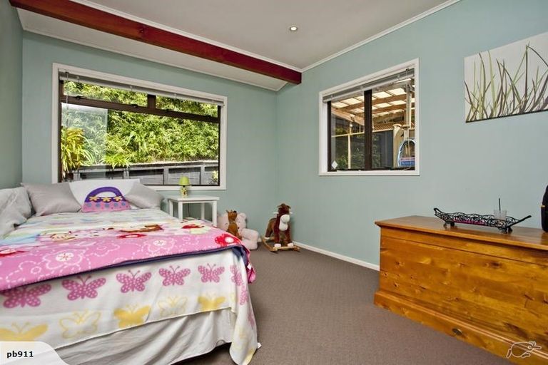 Photo of property in 20 Trelawny Place, Hillcrest, Auckland, 0627