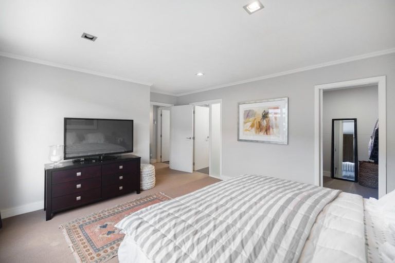 Photo of property in 15 Sunhaven Cove, Cromwell, 9310