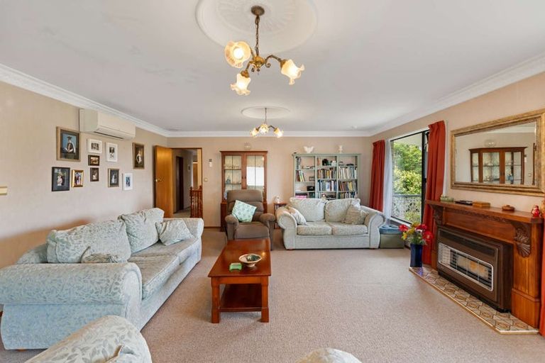 Photo of property in 11 Linda Place, Saint Johns Hill, Whanganui, 4501