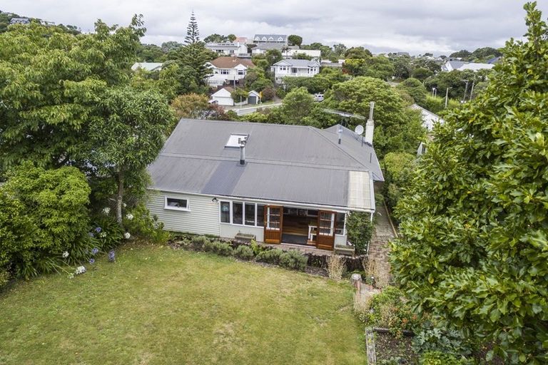 Photo of property in 38 Cashmere Avenue, Khandallah, Wellington, 6035