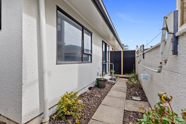 Photo of property in 8e Heath Street, Mount Maunganui, 3116