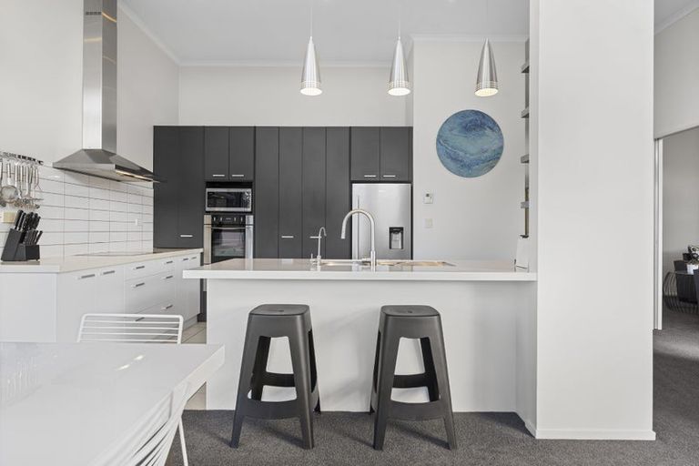 Photo of property in 60 Chesterfield Way, Orewa, 0931