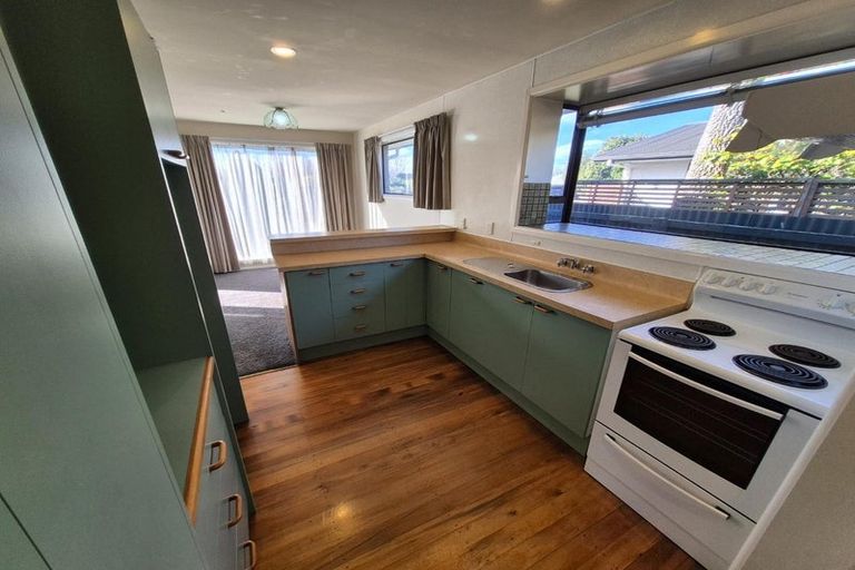 Photo of property in 64 Oriana Crescent, Hornby, Christchurch, 8042