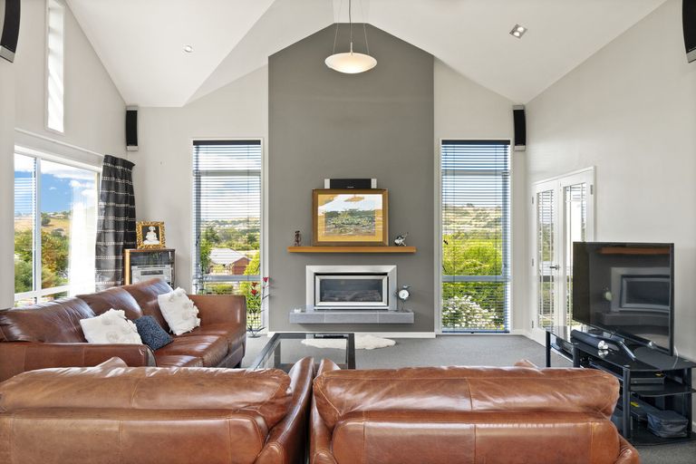 Photo of property in 9 Holyport Close, Fairfield, Dunedin, 9018