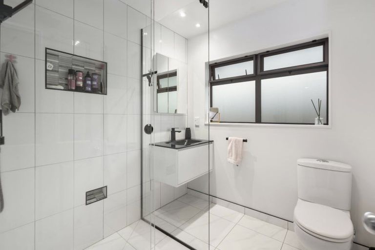 Photo of property in 35 Elmbridge Place, Owhata, Rotorua, 3010