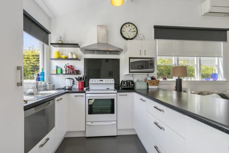 Photo of property in 45 Connolly Street, Boulcott, Lower Hutt, 5010