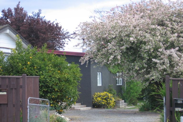 Photo of property in 1/11 Ingle Avenue, Waipahihi, Taupo, 3330