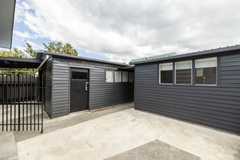 Photo of property in 22 Valerie Street, Clive, 4102