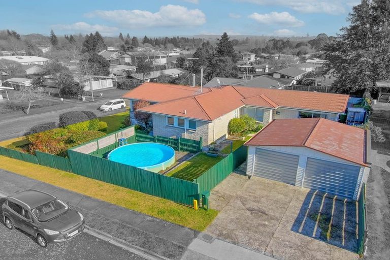 Photo of property in 14 George Place, Tokoroa, 3420
