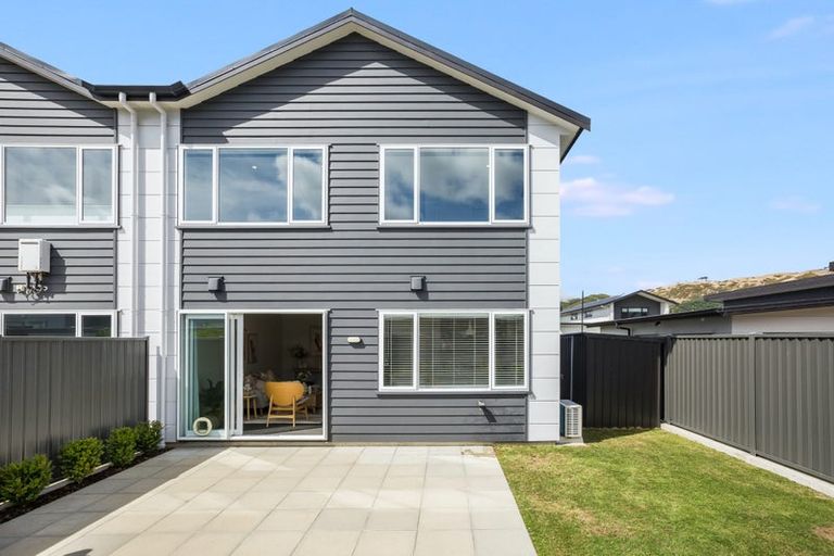 Photo of property in 12 Torea Place, Kenepuru, Porirua, 5022