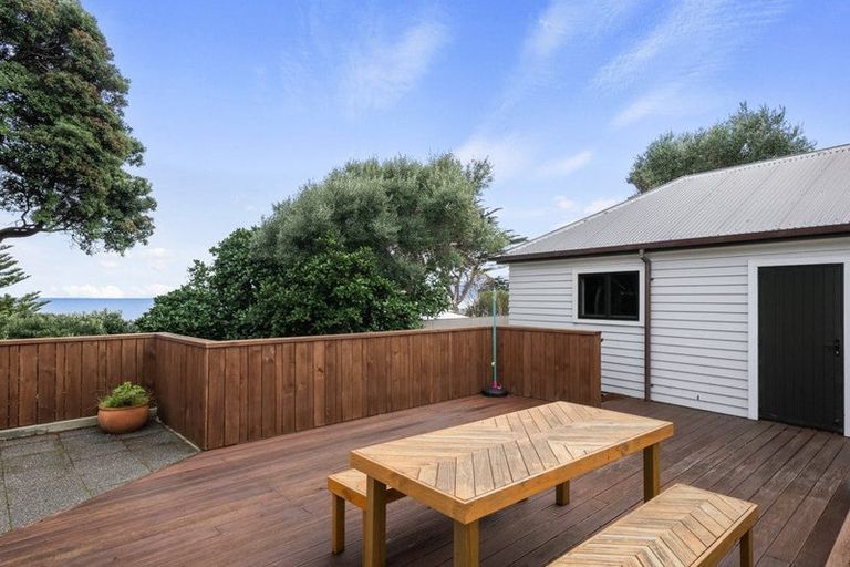 Photo of property in 1 Rosetta Road, Raumati South, Paraparaumu, 5032