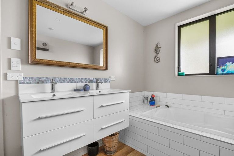 Photo of property in 22 Young Lane, Clyde, Alexandra, 9391