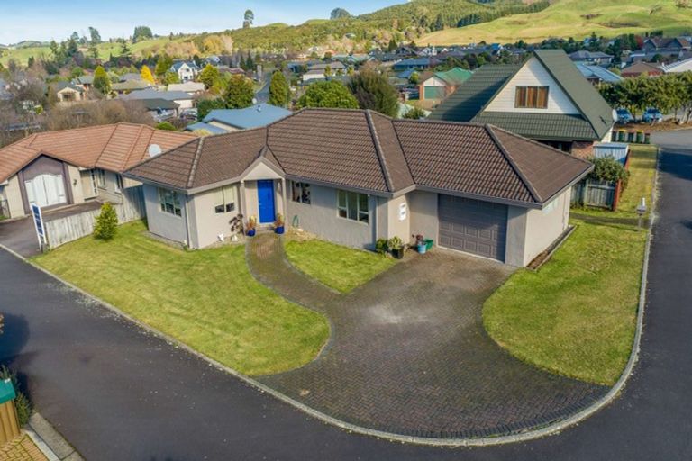 Photo of property in 61 Hodgkins Street, Pukehangi, Rotorua, 3015