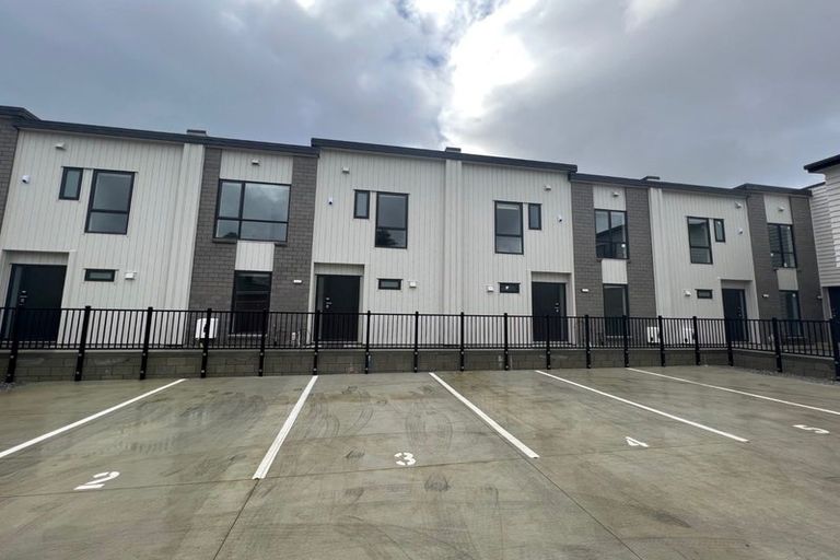 Photo of property in 9/27 Wentworth Avenue, Papatoetoe, Auckland, 2025