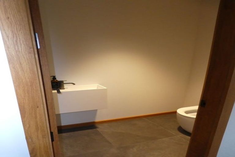 Photo of property in 61 Karepa Street, Brooklyn, Wellington, 6021