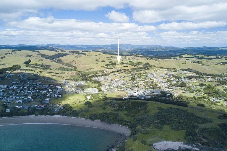 Photo of property in 64 Cable Bay Block Road, Cable Bay, 0420