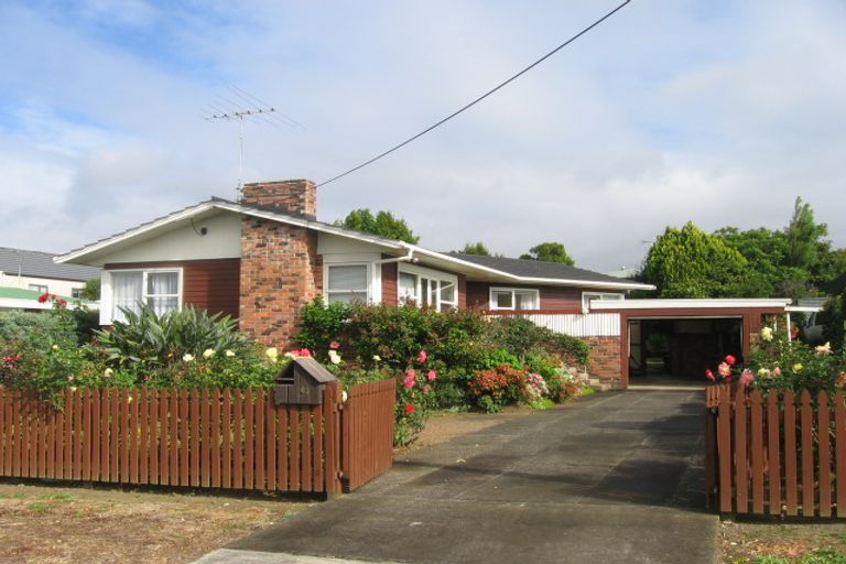 Photo of property in 41 Northcote Road, Hillcrest, Auckland, 0627