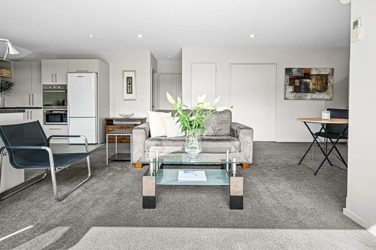 Photo of property in 80b Trafalgar Street, St Albans, Christchurch, 8014