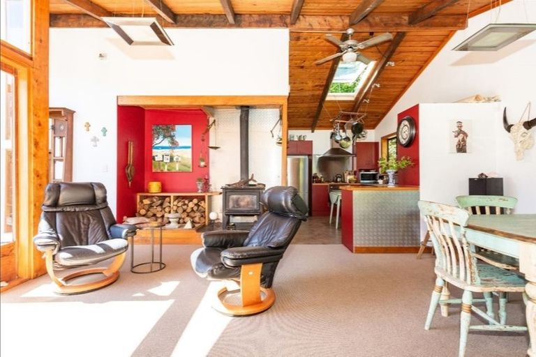 Photo of property in 189 Main Road, Allandale, Lyttelton, 8971