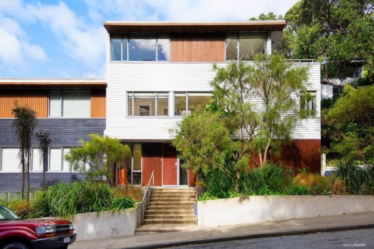 Photo of property in 35b Ngaio Road, Kelburn, Wellington, 6012