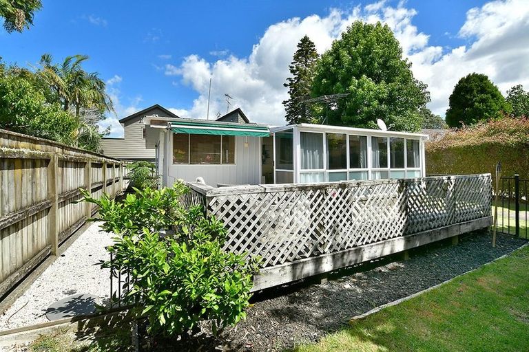 Photo of property in 23 Lillian Place, Orewa, 0931