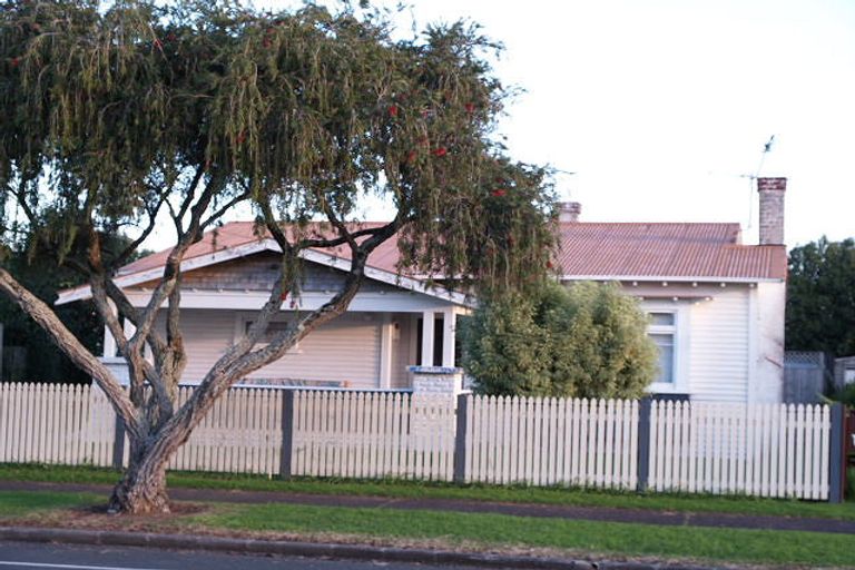 Photo of property in 16 Tennessee Avenue, Mangere East, Auckland, 2024