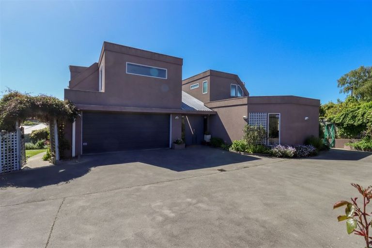 Photo of property in 35 Ashbury Avenue, Waimataitai, Timaru, 7910