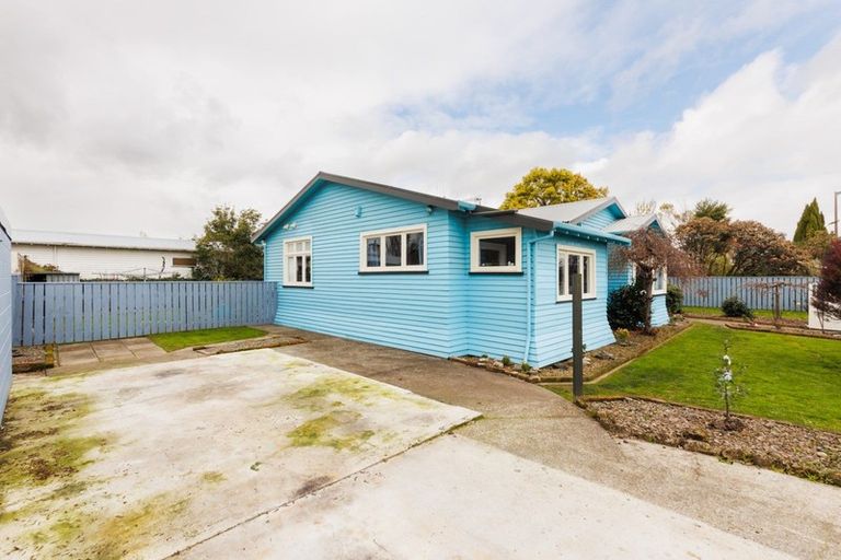 Photo of property in 93 Wood Street, Takaro, Palmerston North, 4410