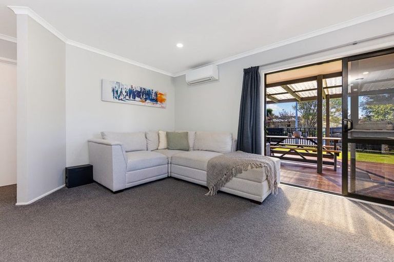 Photo of property in 77 Hamilton Drive, Waiuku, 2123